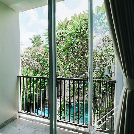 Casa Kayu Aya Hotel Seminyak  Exterior photo